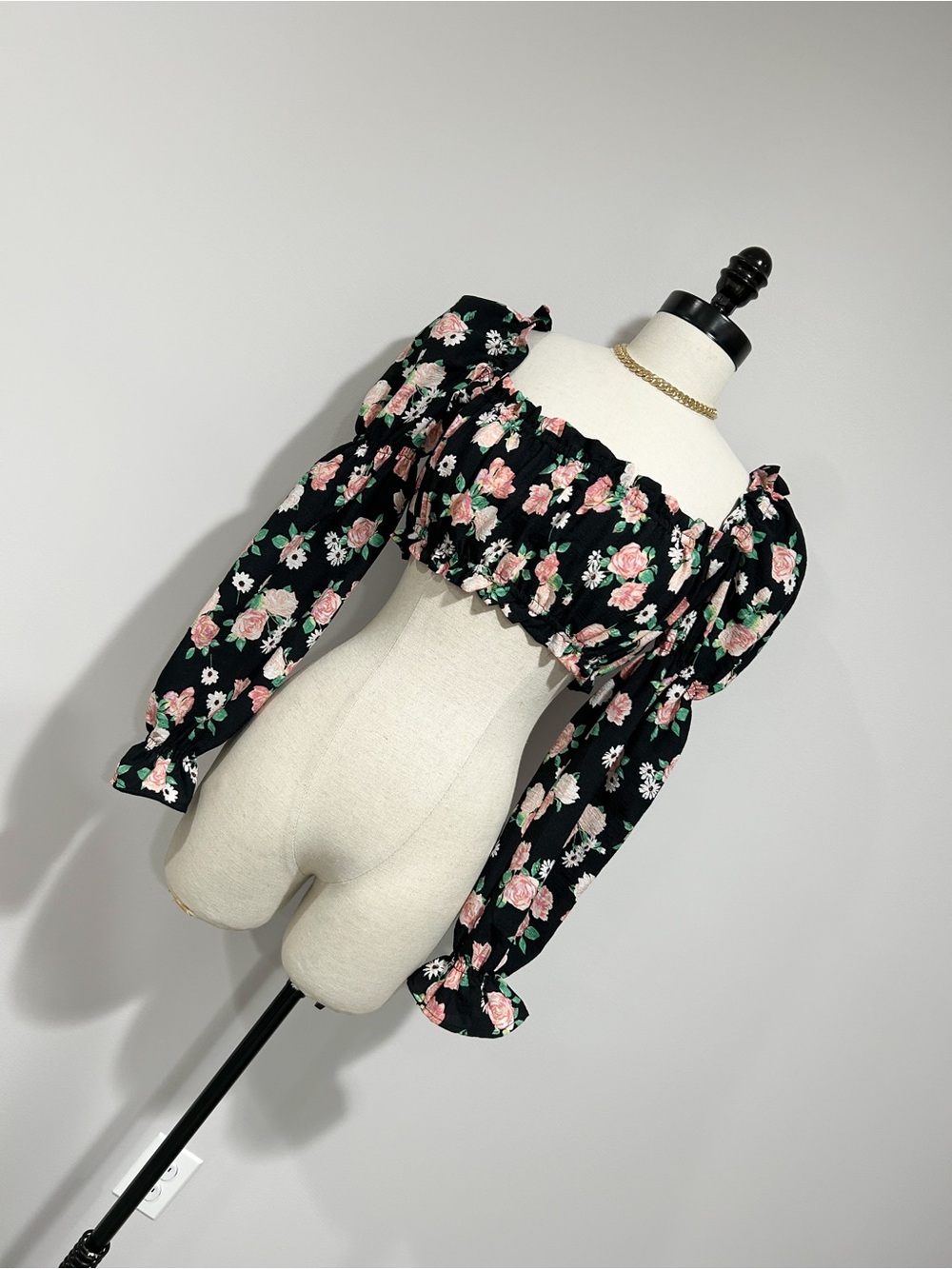 H&M Black Floral Off-Shoulder Smocked Crop Top